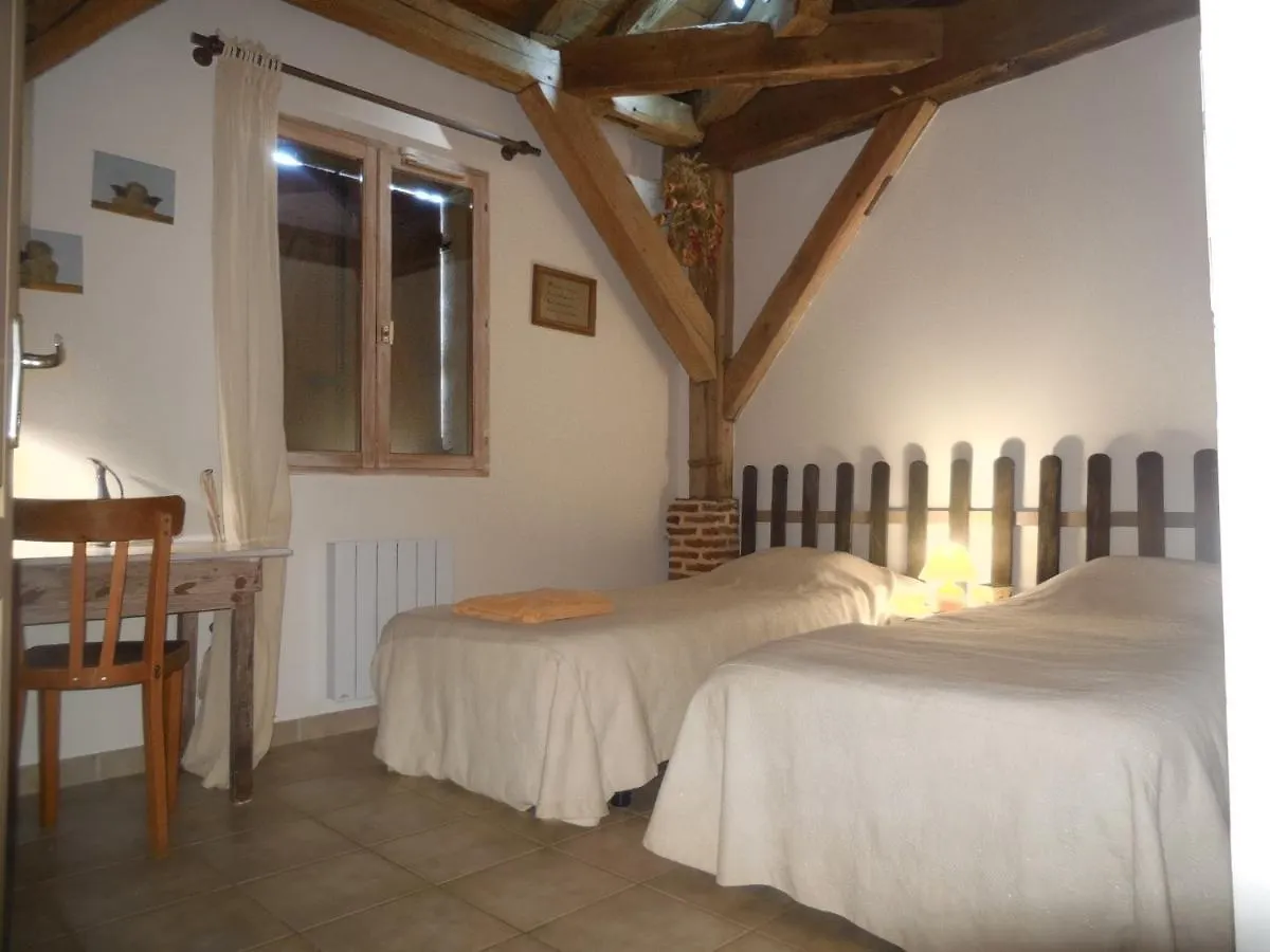 Gite De La Jument Grise Lescheroux Holiday home